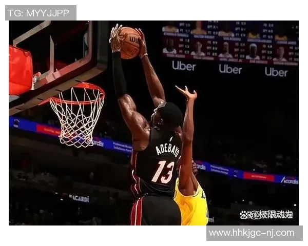 2021年NBA勇士与热火激战回顾精彩瞬间与赛季亮点分析