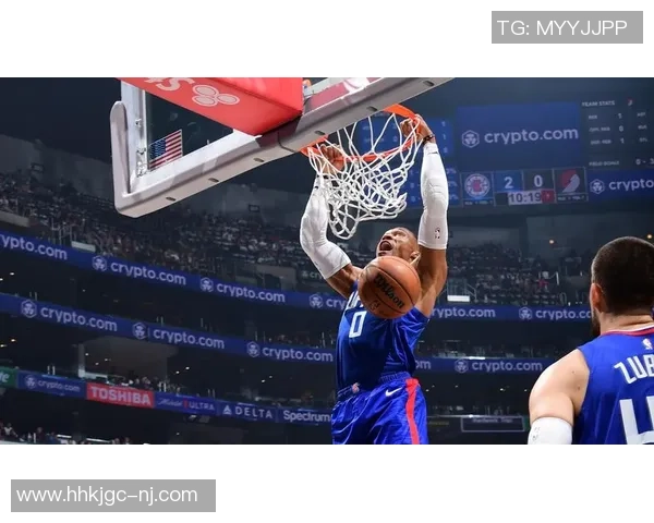 快船与开拓者激战11月8日期待精彩对决与球星表现 快船与开拓者激战11月8日期待精彩对决与球星表现